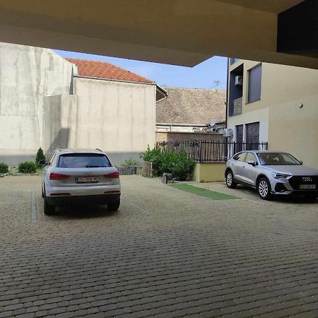 Apartman Waldy Osijek Ngoại thất bức ảnh